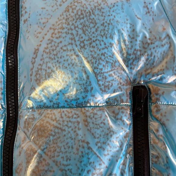 Canadian Club glossy-effect cropped High Neck puffer jacket Size Small - Picture 5 of 16